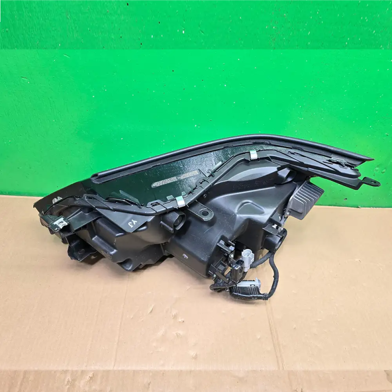 2022 - 2025 Lexus LX600 Passenger Side Headlights
