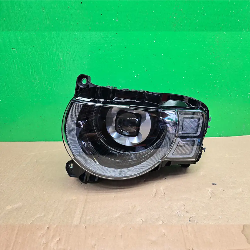 2020 - 2025 Range Rover Driver Side Headlights